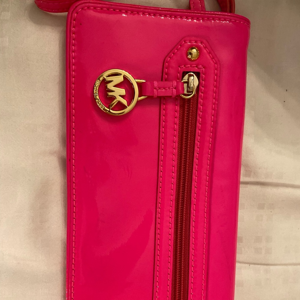 Michael Kors hot pink wallet, never used